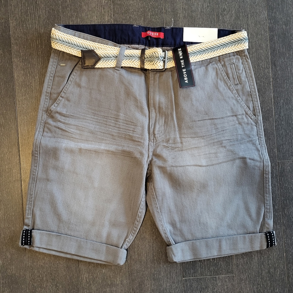 Guess Knoll Flat Front Gris Pierre Short W/Belt